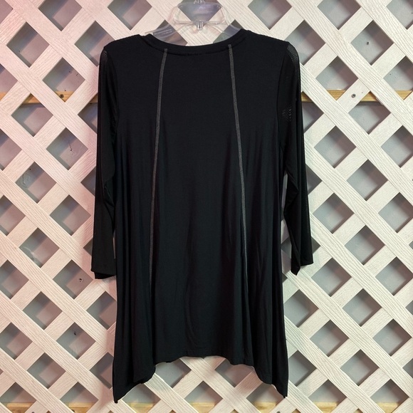 LOGO by Lori Goldstein Rayon 230 Top with Mesh 3/4 Length Sleeves Black Medium - Picture 2 of 6